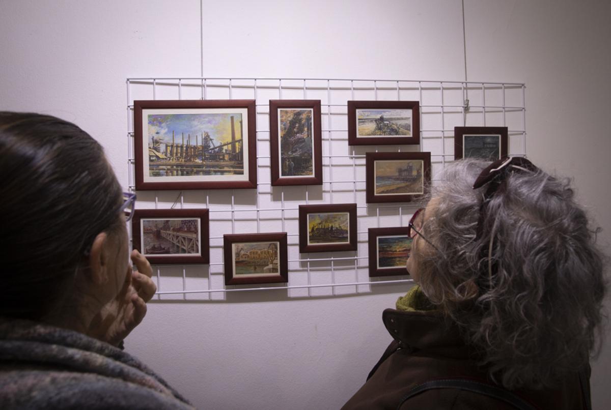 La Asociación de Patrimonio Industrial de Puerto de Sagunto inaugura la exposición de Ramón Rodríguez  "Miradas de ayer. Pinceladas de la memoria"