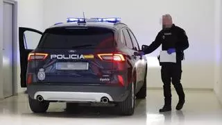 Prisión provisional para el detenido por el apuñalamiento del conductor de un "búho" en Langreo: la Fiscalía lo acusa de tentativa de homicidio