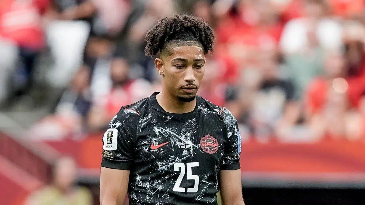Nathan Saliba, centrocampista canadiense de 22 años que juega en el Anderlecht.