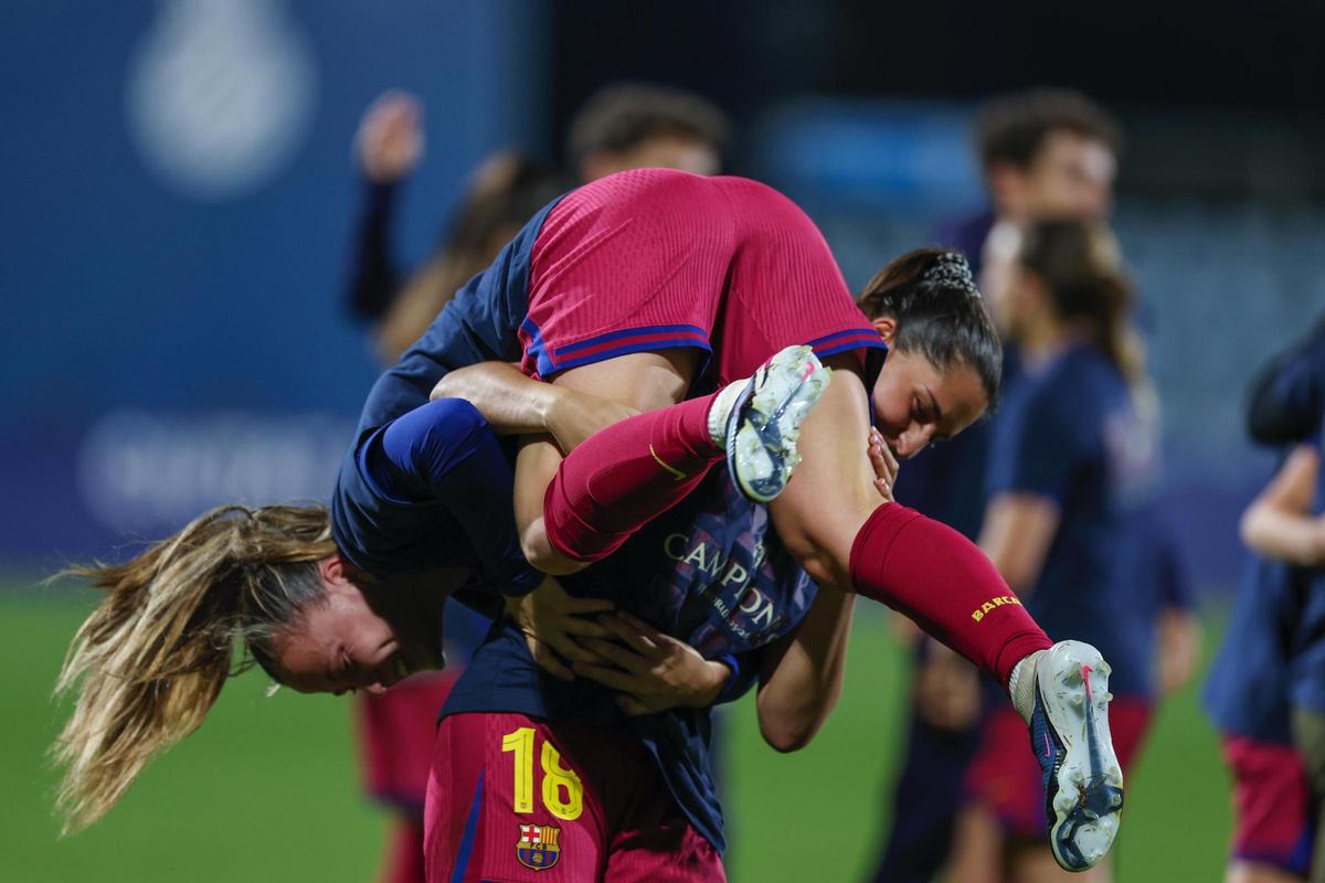 Kika y Pina en la celebración de Liga