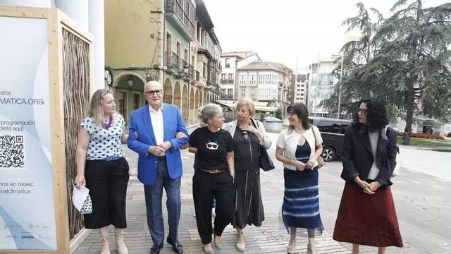 VÍDEO: Visita Pérez Simón a la exposición de la Casa de la Cultura