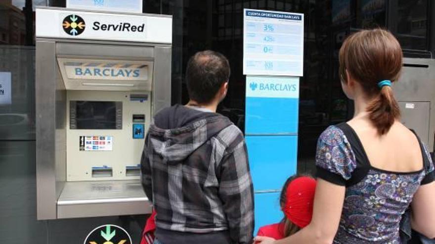 La salida de Barclays de España afectará a  11 oficinas y 59 trabajadores en la provincia