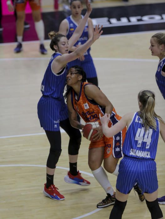 Ambientazo y mucha emoción en La Fonteta