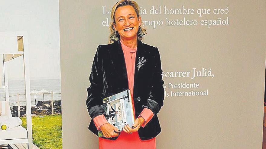 Isabel Durán, la escritora que firma estas memorias de Escarrer.