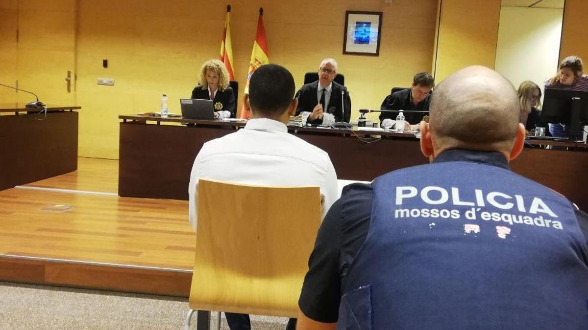 L'acusat durant el judici a l'Audiència de Girona.