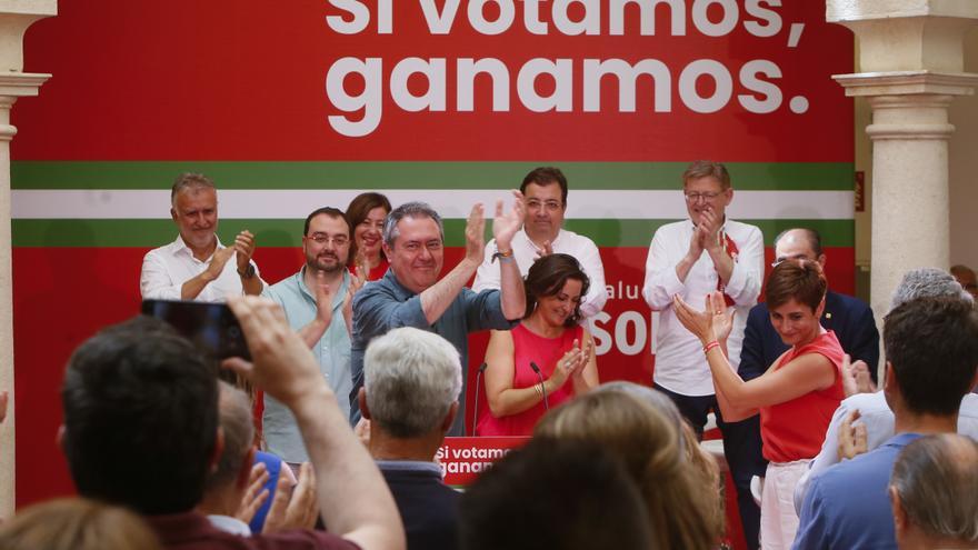 El PSOE se conjura con sus barones para espantar el desánimo por las encuestas