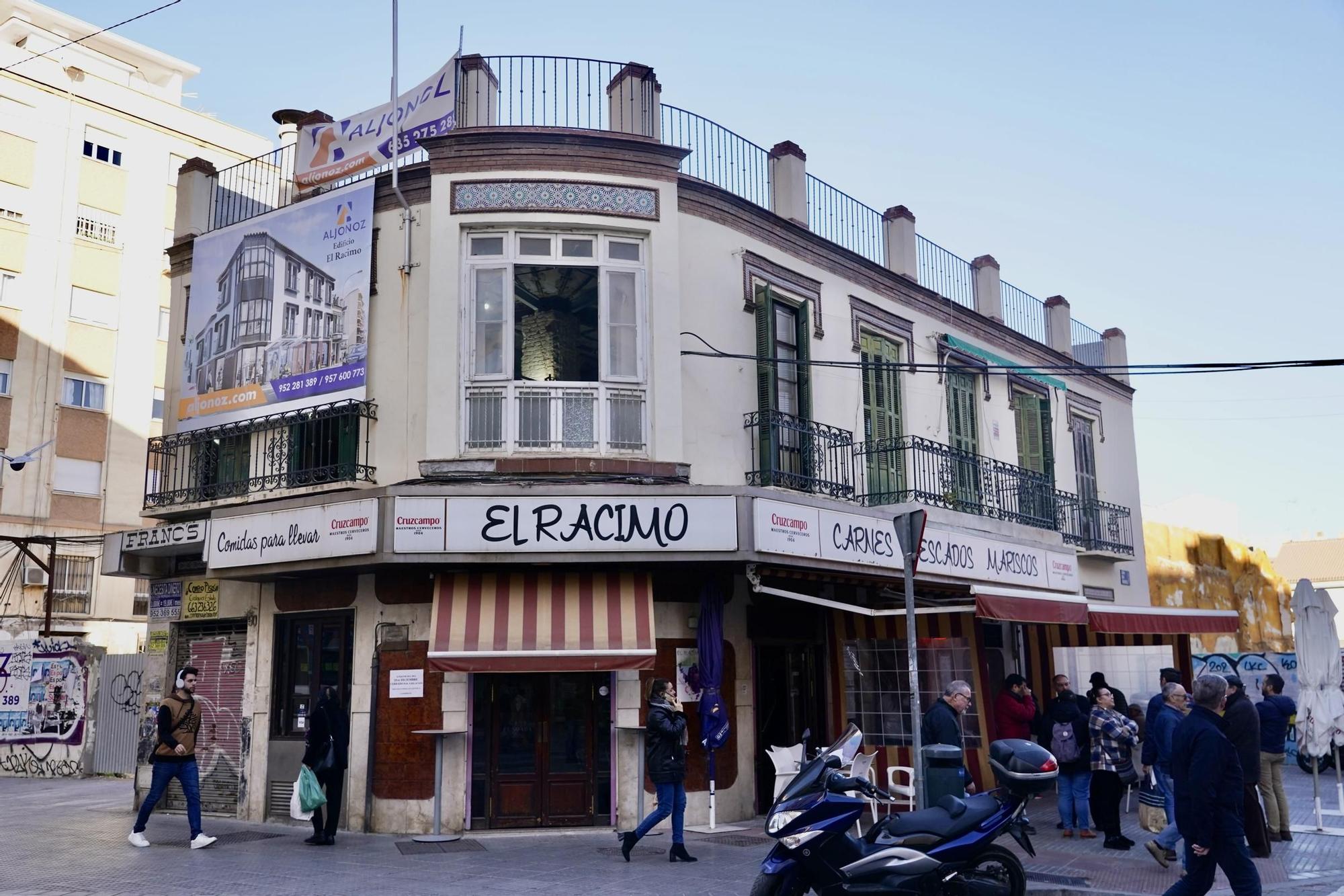 El Racimo sirve sus últimos desayunos tras un siglo de historia