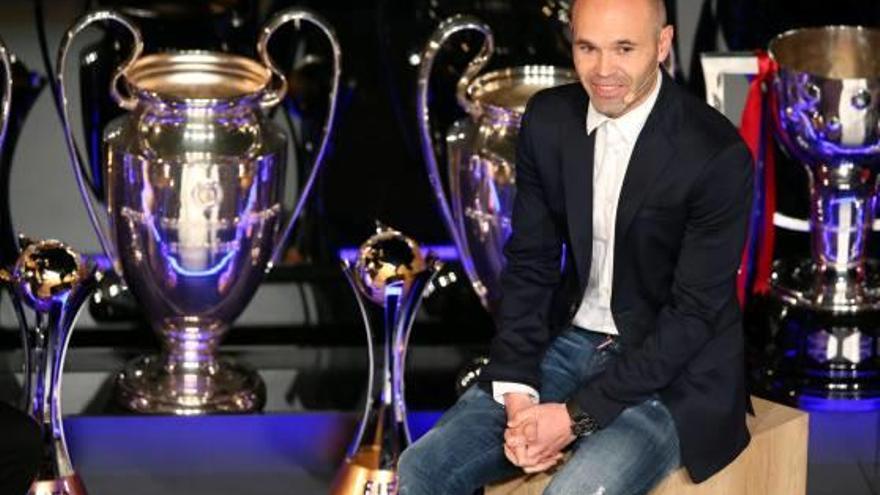 Camp Nou Emotiu homenatge del barcelonisme a Andrés Iniesta