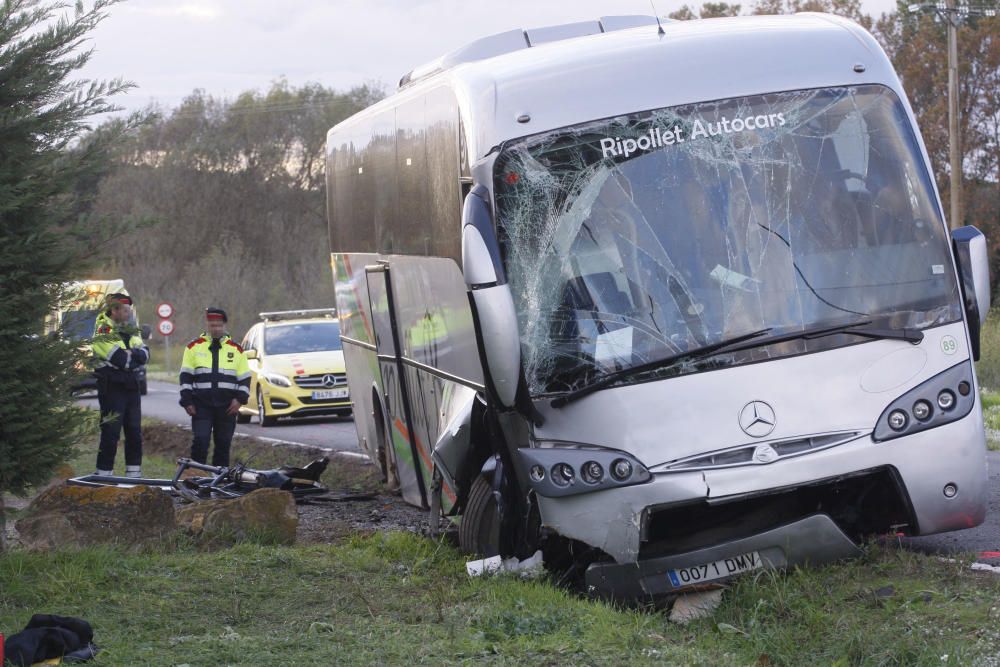 Onze escolars de sisè de primària han resultat ferits en l''accident