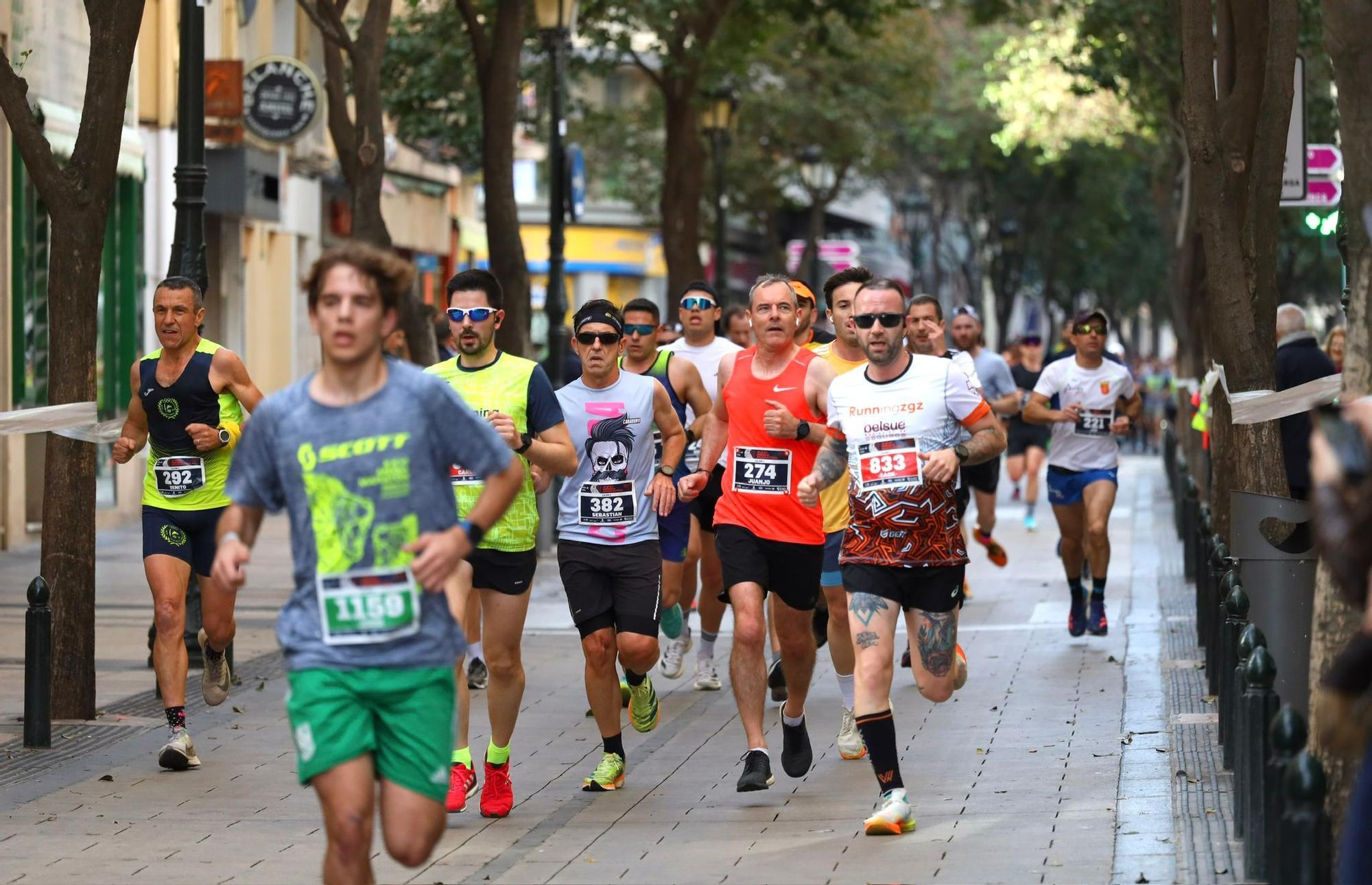 En imágenes | Búscate en el Medio Maratón de Zaragoza 2024