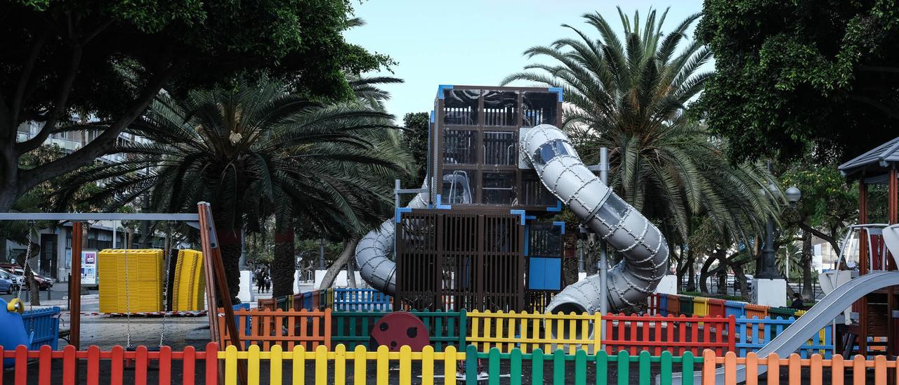 Nuevo Parque infantil en el Parque Blanco