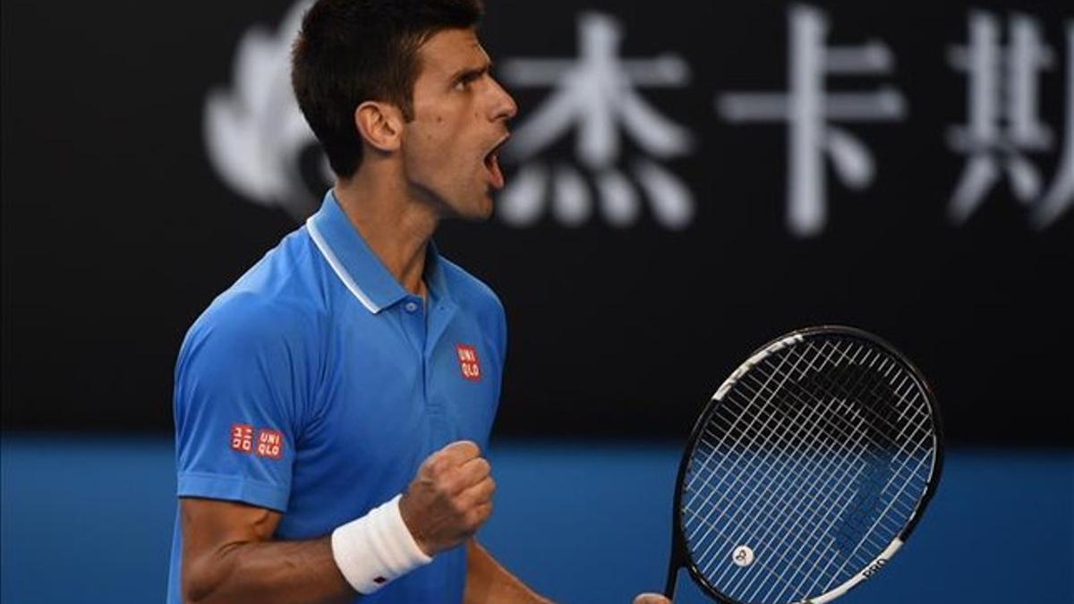 Novak Djokovic celebra su pase a octavos