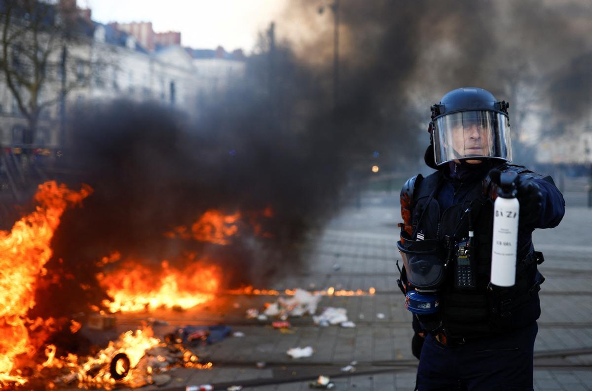 La manifestaciones en París se saldan con 122 detenidos