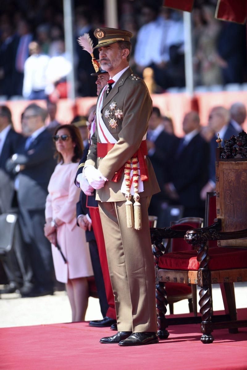 Visita de Felipe VI a la Academia General Militar de Zaragoza