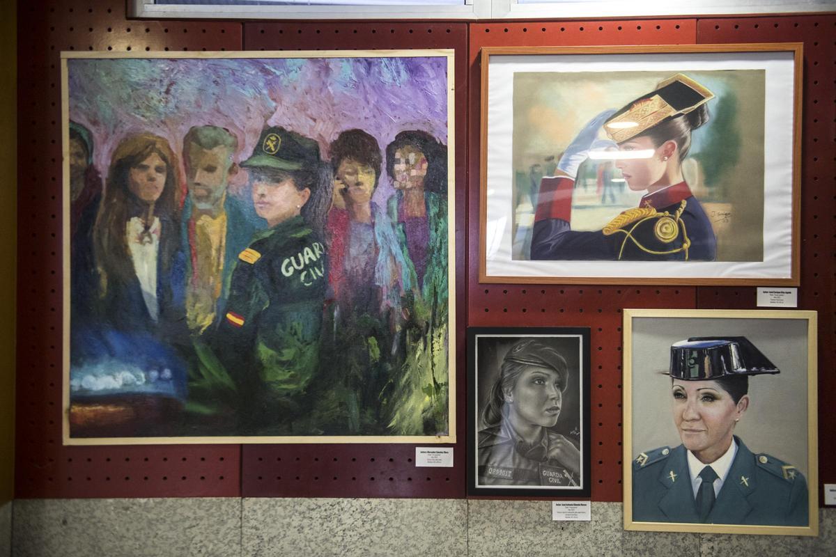 GALERÍA | Así fue la entrega de premios del concurso nacional 'La mujer Guardia Civil' en la Comandancia de Cáceres
