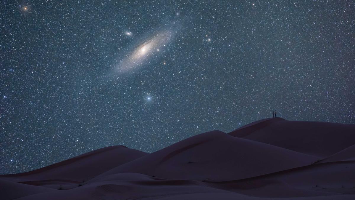 La galaxia Andrómeda vista desde el desierto del Sahara.