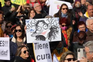 Sanidad de Madrid: del "presupuesto más alto de España" a "las miserias" que denuncian los médicos