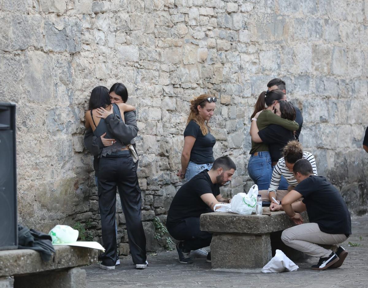 Minuto de silencio en Boltaña por el asesinato del hijo de un miembro de La Ronda de Boltaña