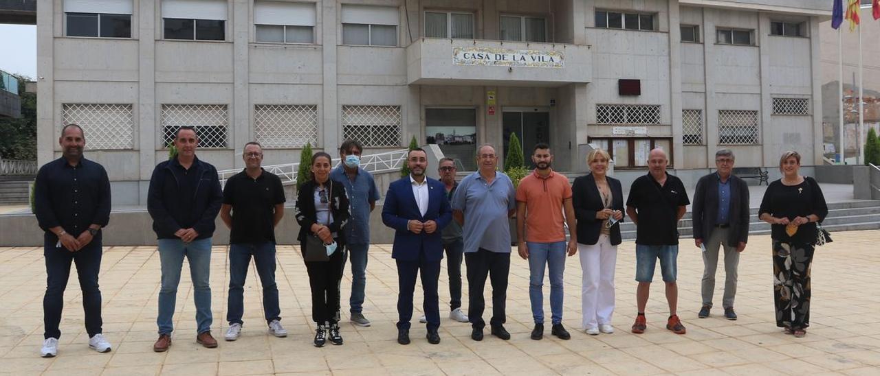Falomir ejerció de alcalde anfitrión en la reunión en l’Alcora con alcaldes para hacer un frente común en defensa del parany.