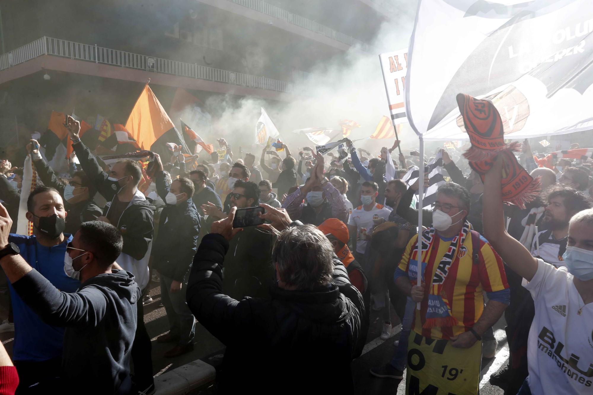 La manifestación valencianista contra Peter Lim (segunda parte)