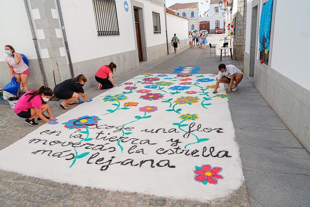 Alfombras para San Roque en Dos Torres