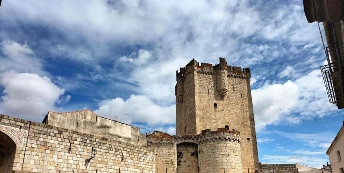 Castillo de Coria, en pleno casco histórico.