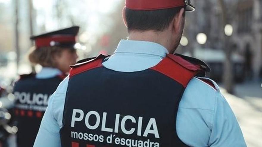 El 50% de les dones policia i el 75% dels homes pensen que ser mosso és una feina masculina segons un estudi