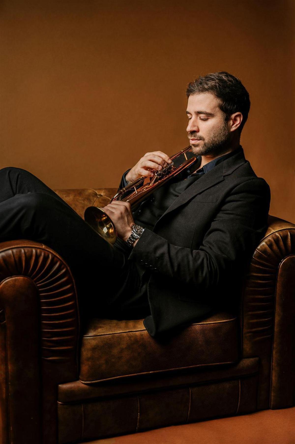 El trompetista internacional Rubén Simeó