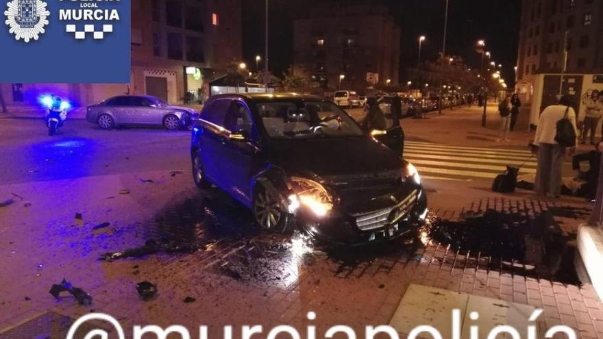 Un herido tras colisionar dos vehículos en Murcia