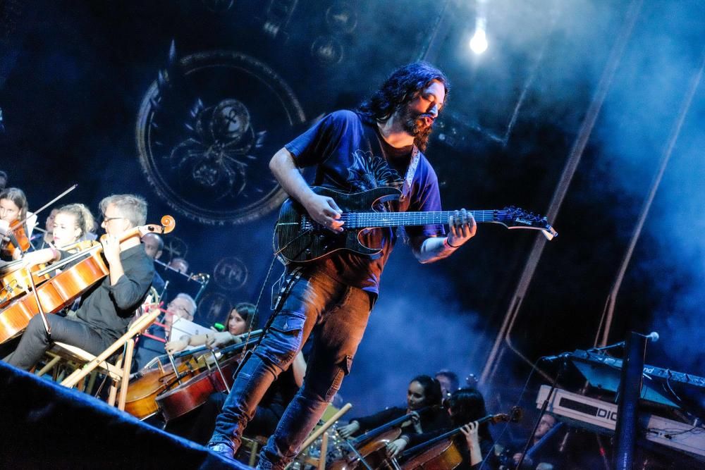 Mojinos Escozíos arrasan en «Leyendas del rock»