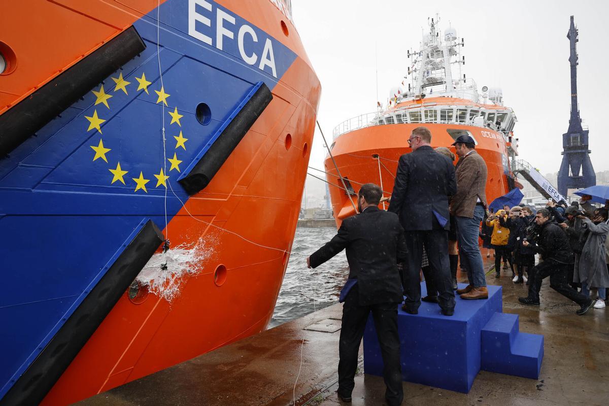 Bautismo en Vigo de los patrulleros de la EFCA, que revalidan su compromiso con la vigilancia pesquera europea durante los próximos cuatro años.