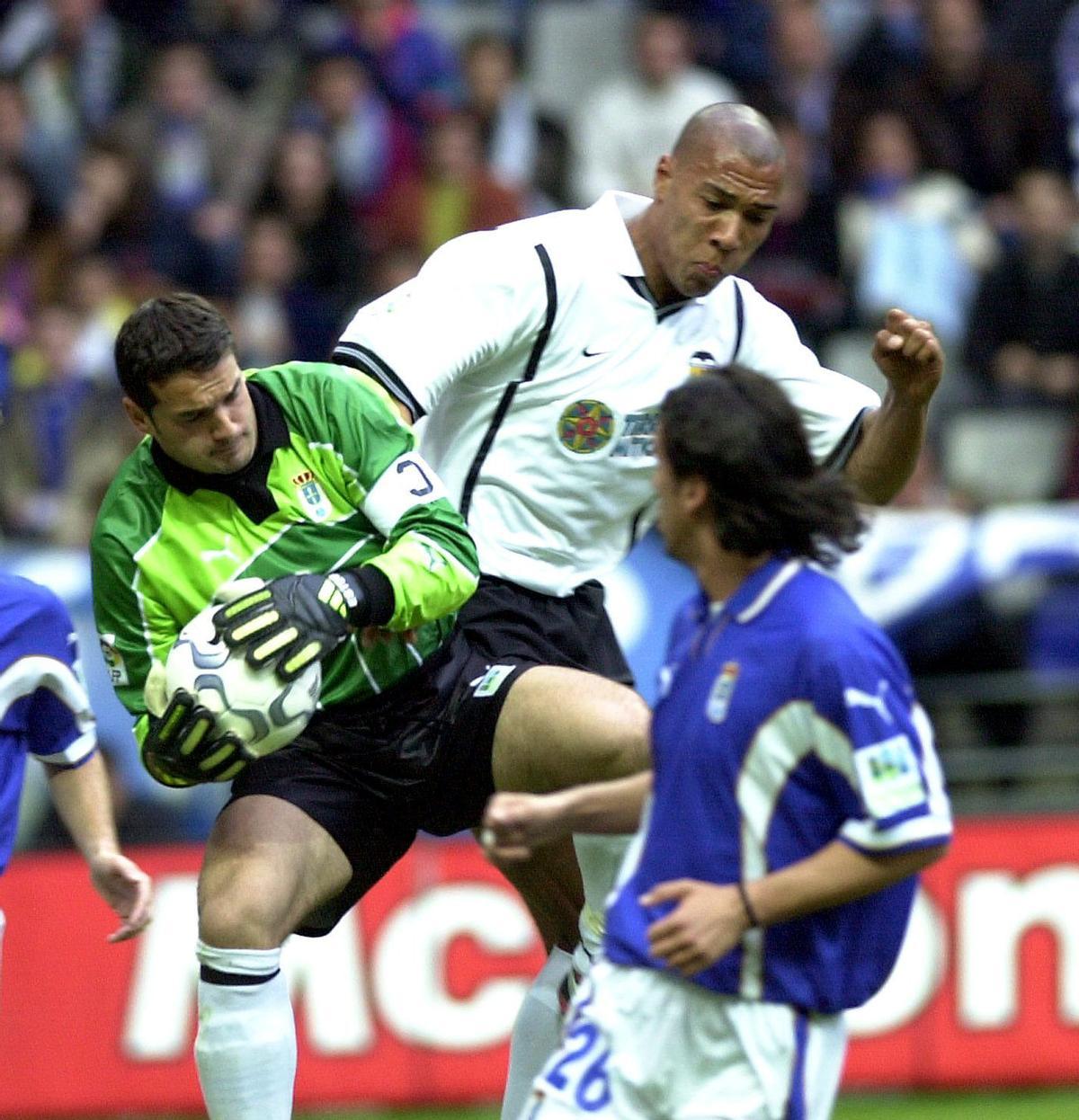 Esteban Suárez, durante un partido contra el Valencia