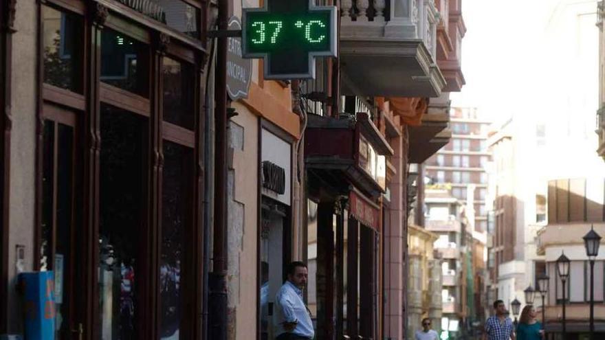 Una calle de Zamora, durante la ola de calor.