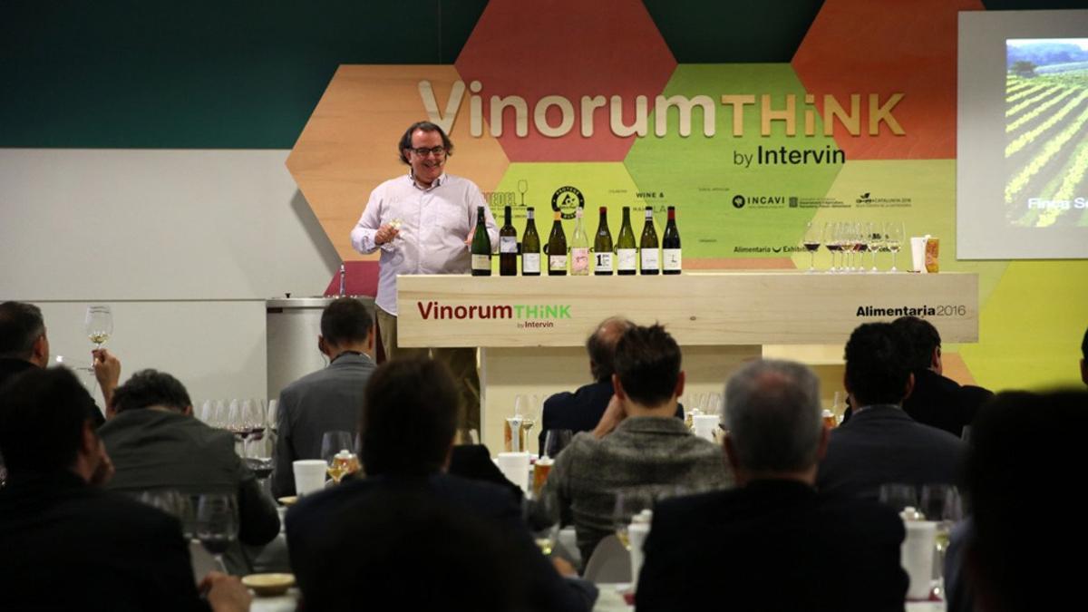 Cata de vinos en el espacio Vinorum Think, durante la primera jornada de Alimentaria