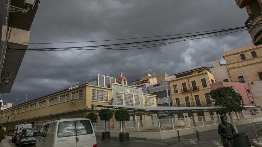 Mollà aprovecha la pugna en el PSOE para pedir que se posicionen sobre el Mercado