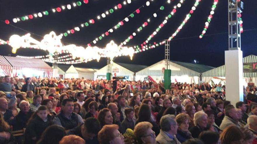 Torrevieja da la bienvenida a la Feria de Sevillanas 2016