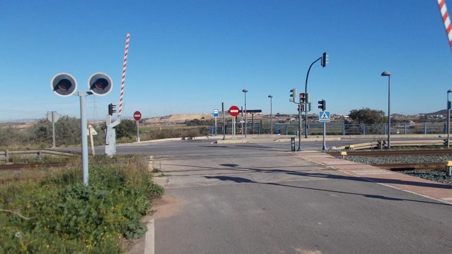 Adif adjudica las obras de eliminación de dos pasos a nivel en Cartagena por 2,32 millones de euros