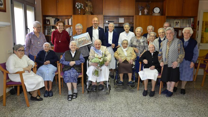 María Victoria Iruretagoyena López de Castro celebra a Manresa 100 anys