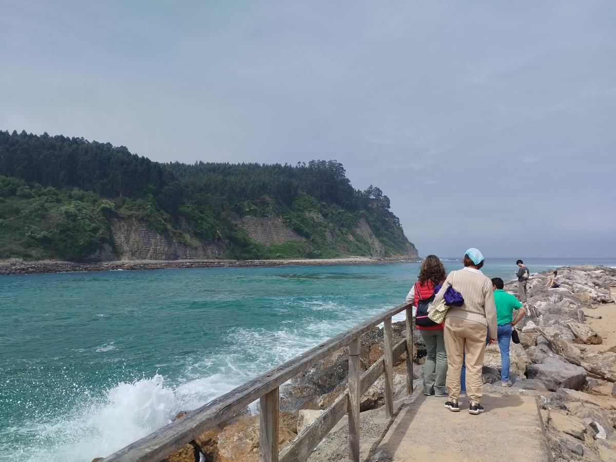 El deterioro del parque playa de Rodiles, en Villaviciosa, en imágenes