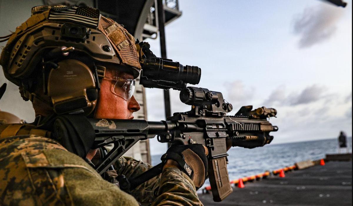 Un marine a bordo de un buque de desembarco en el Caribe, el pasado mes de febrero.
