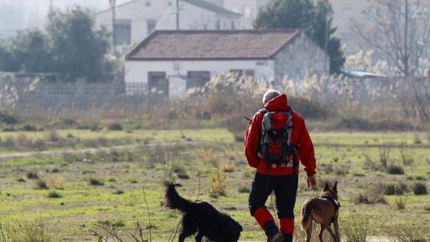 La Policía y el 112 baten con perros el entorno de Vadorrey