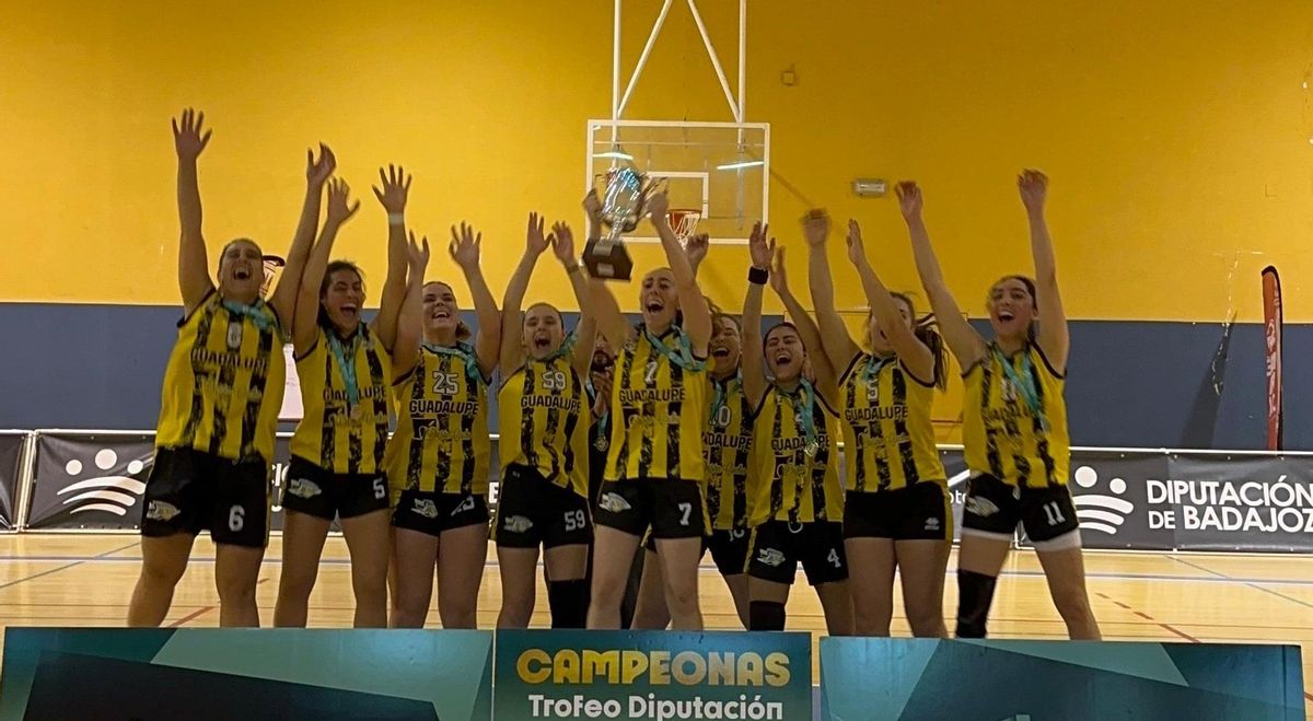 Celebración de las campeonas.