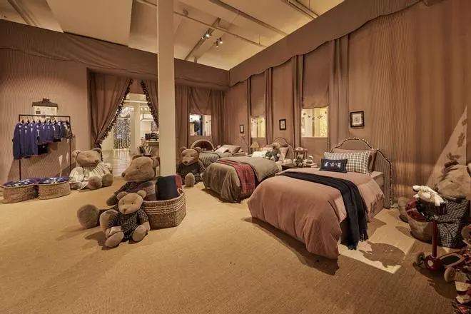 Así es la tienda navideña de Zara en A Coruña