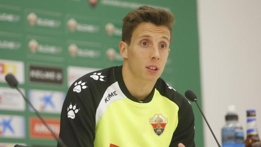 Guillermo, esta mañana, en la sala de Prensa del estadio Martínez Valero