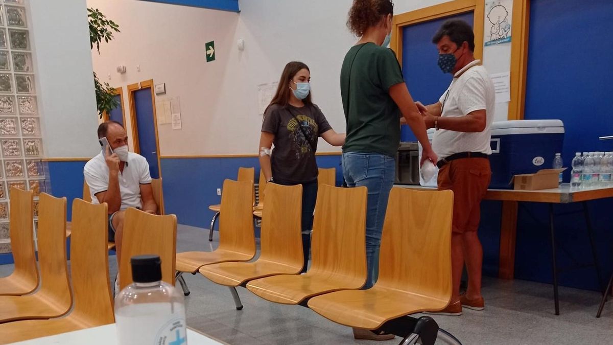 Sala de espera para los donantes en el centro de salud de San Roque.