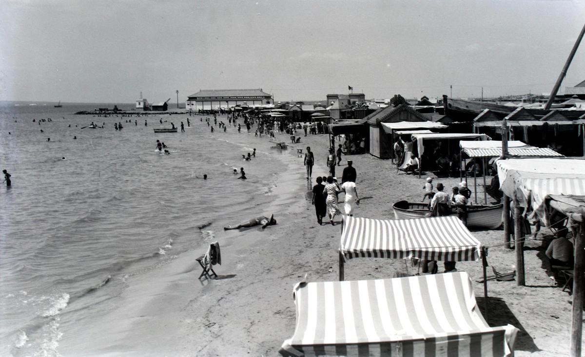 Playa de Santa Pola en los años 30