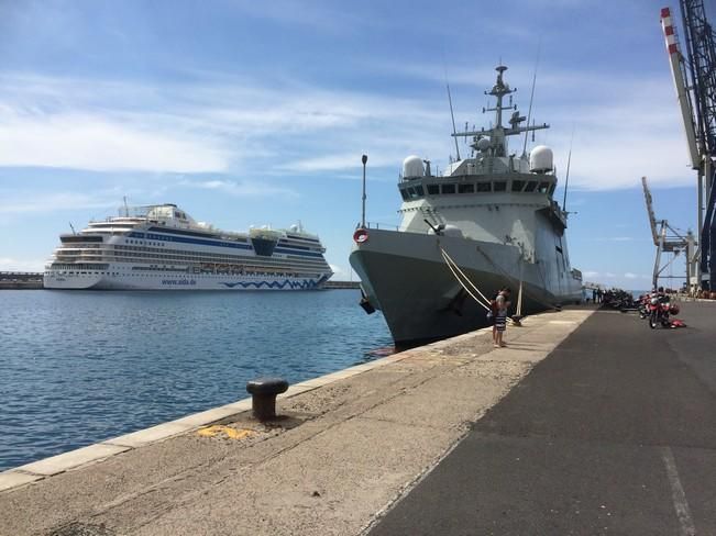 Escala del buque Meteoro en Lanzarote