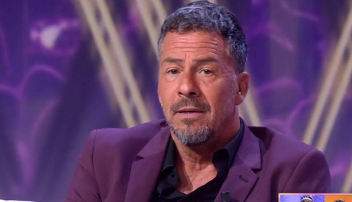 Nacho Palau se ha abierto como nunca en 'De Viernes' confesando las infidelidades bidireccionales con Miguel Bosé