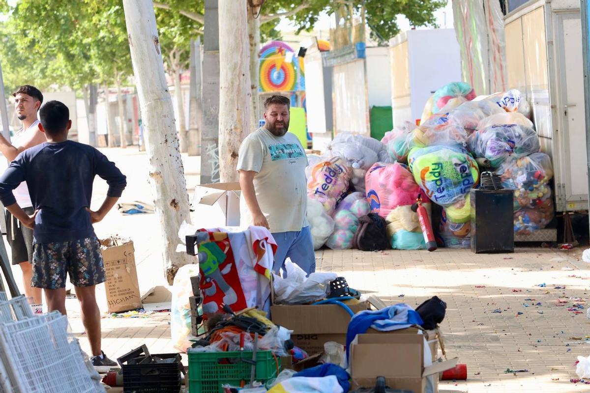 Se acabó la fiesta, el desmontaje de la Feria de Córdoba, en imágenes Se acabó la fiesta, el desmontaje de la Feria de Córdoba, en imágenes
