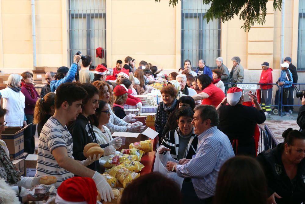 Los Ángeles Malagueños de la Noche reparten 3.000 menús